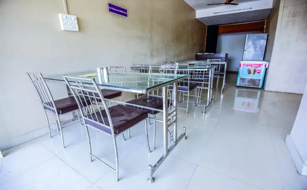 Hotel Delight By OYO Rooms