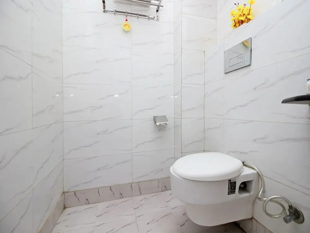 Hotel Jeyan Inn by Golden Tree at Karol Bagh