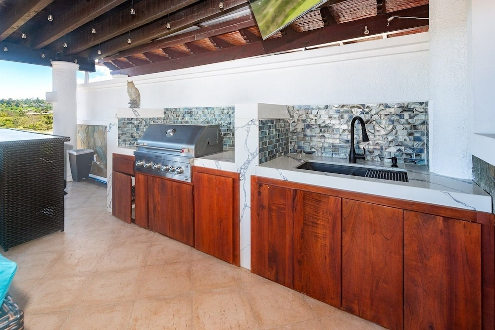 Pristine Bay 1005- Villa Loce 4 Bedroom Home