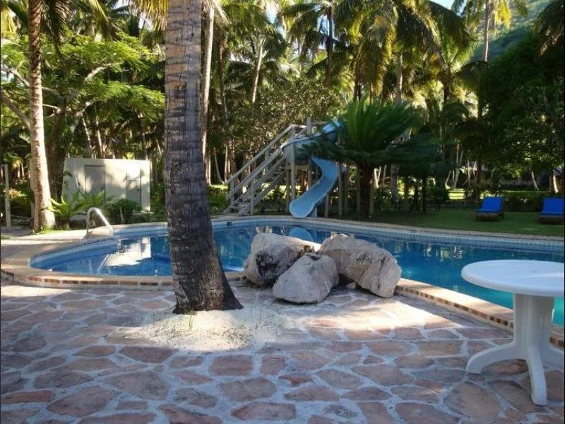 Naigani Island Resort