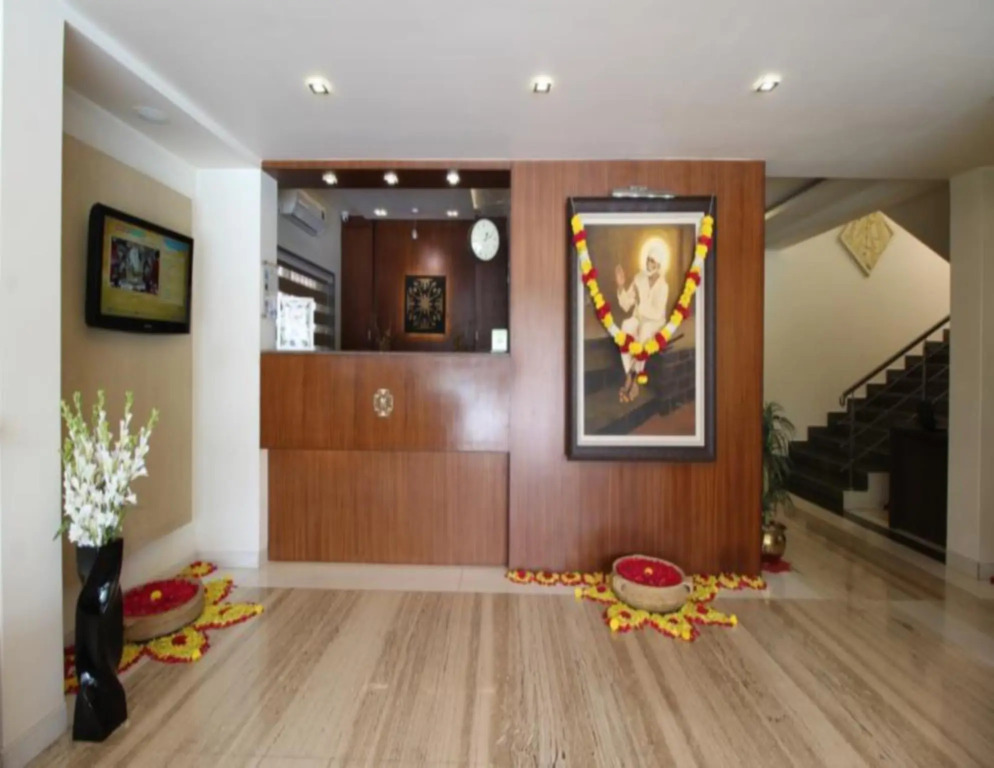 MARIGOLD-Newly Renovated Hotel