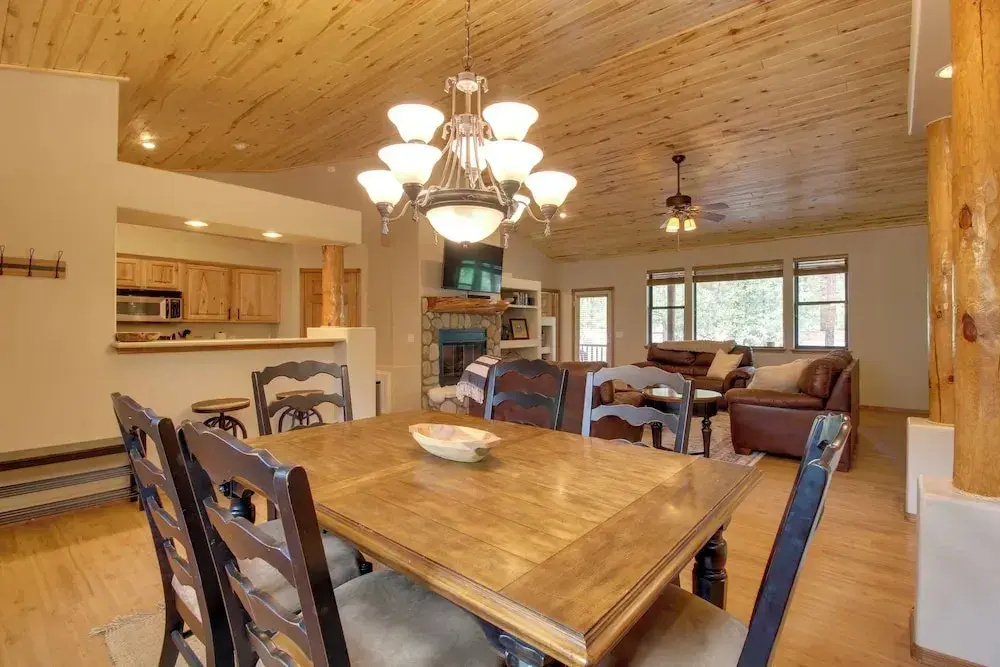 Furnished Deck & Grill: Woodsy Torreon Cabin
