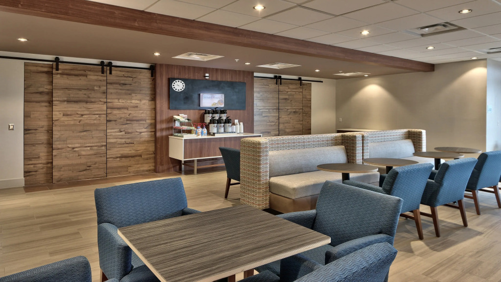 Holiday Inn Express & Suites Broomfield by IHG