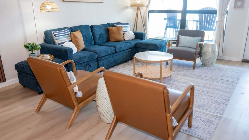Saida 3603 - 6 Floor Gulf-front Remodel - Sleeps 8 2 Bedroom Apts