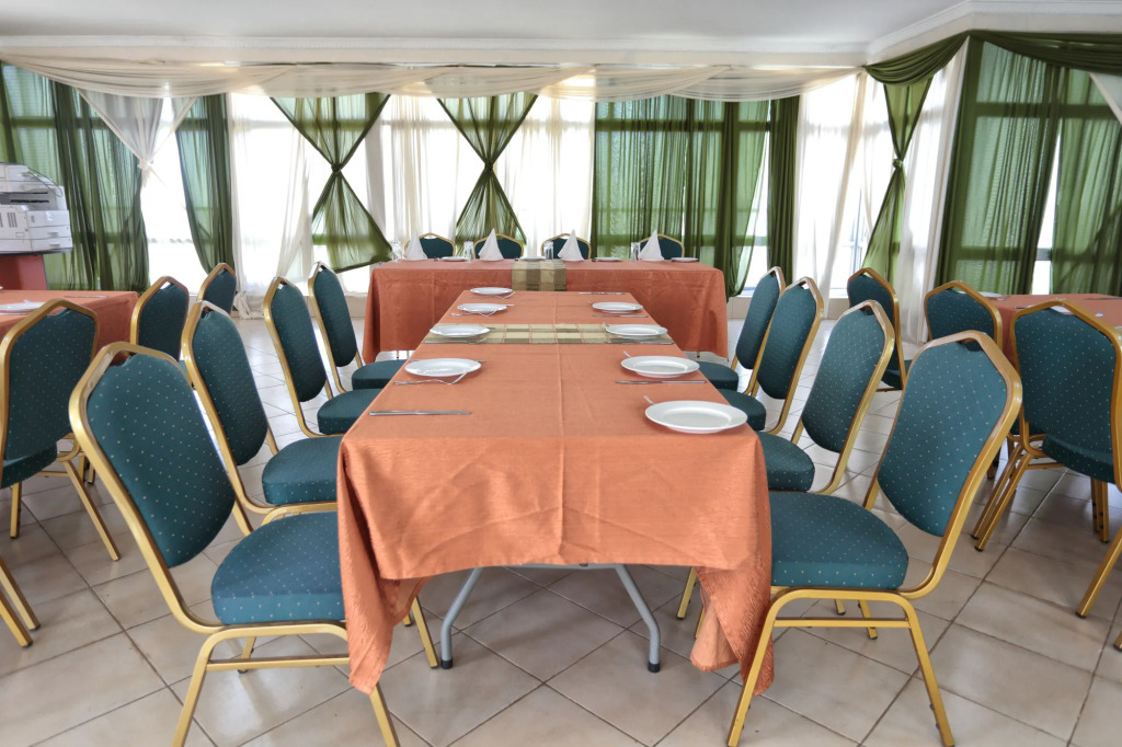 Longview Suites