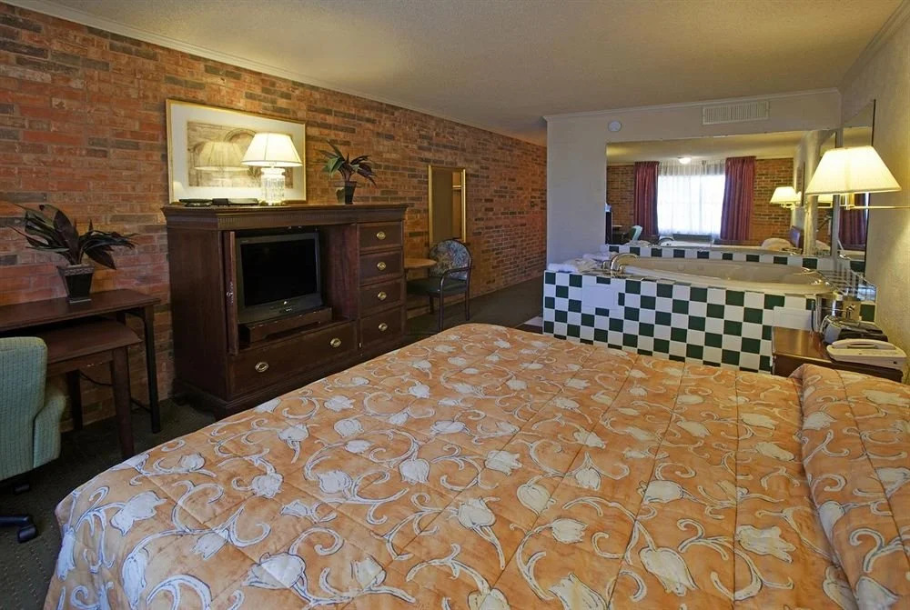 America''S Best Value Inn & Suites