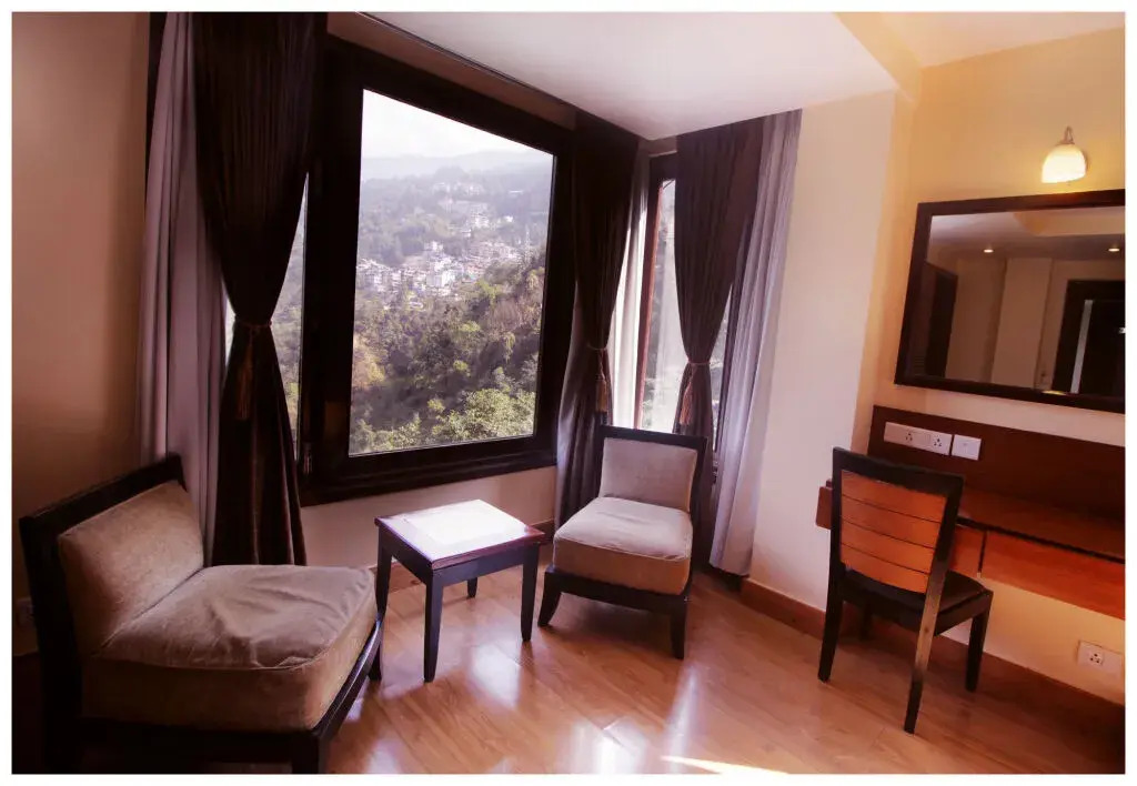 Suhim Portico Hotel & Resort