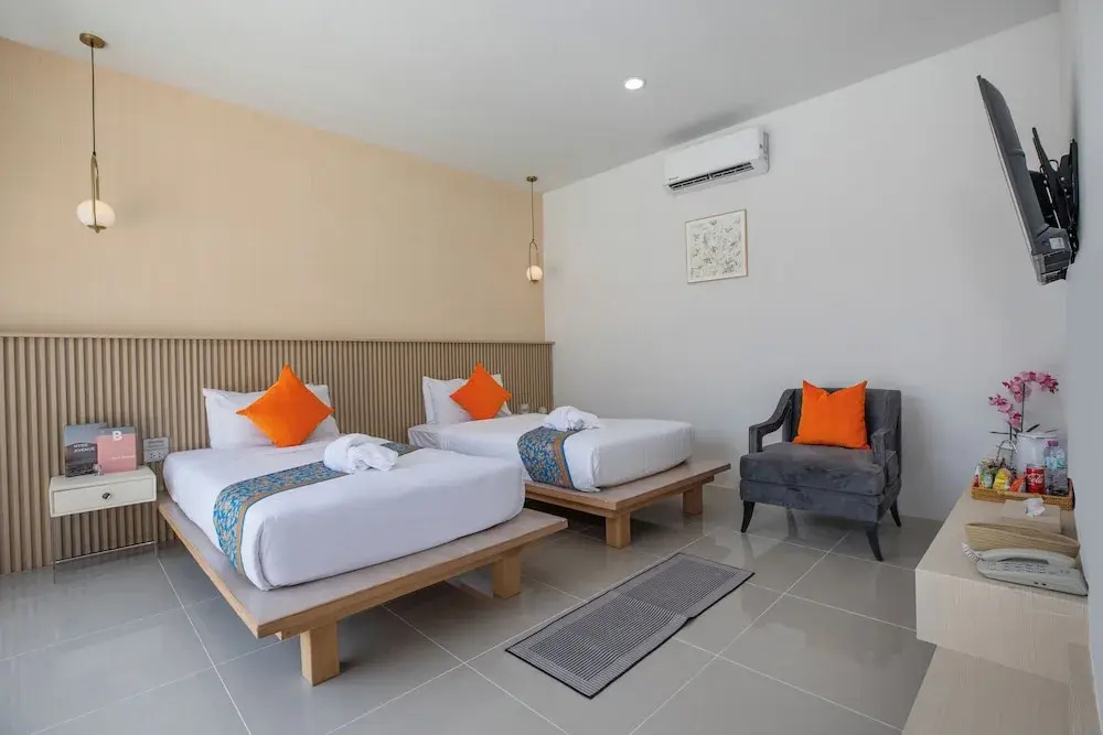 Andaman Sea Best Pool Access & Villas