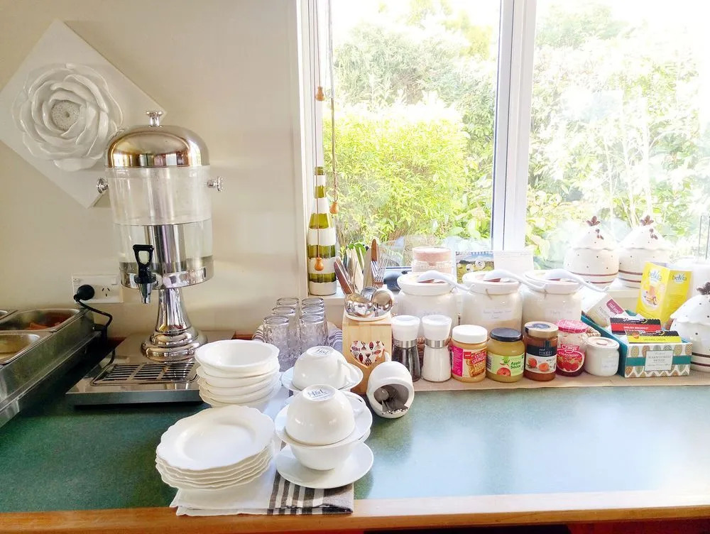 Foodora Lake View Bed  Breakfast