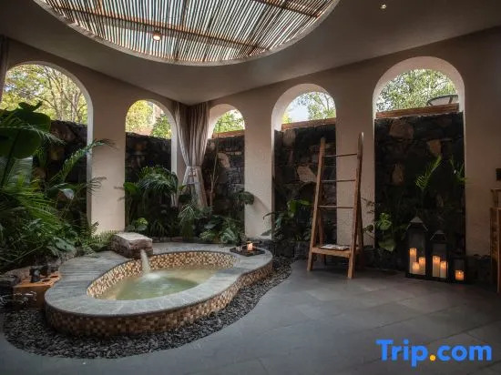 Sankei Yijie · Forest Oxygen Hot Spring Secluded Retreat