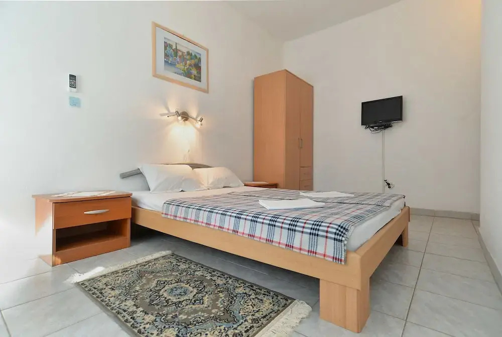 Apartment 1631
