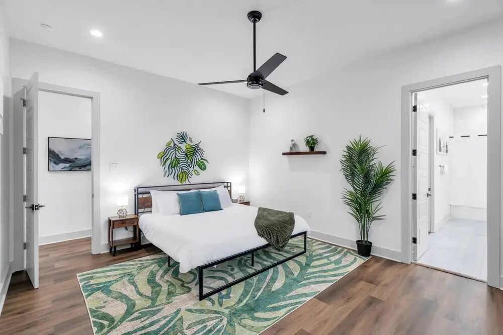 Maison Bleue Luxe Nola Living