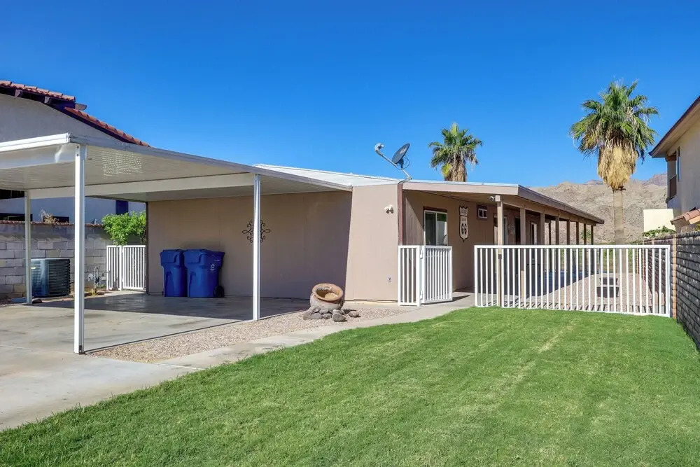 Riverfront Bullhead City House w/ Balcony!