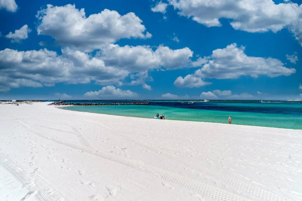 Gulf Shore Drive #4 Harbor Oasis