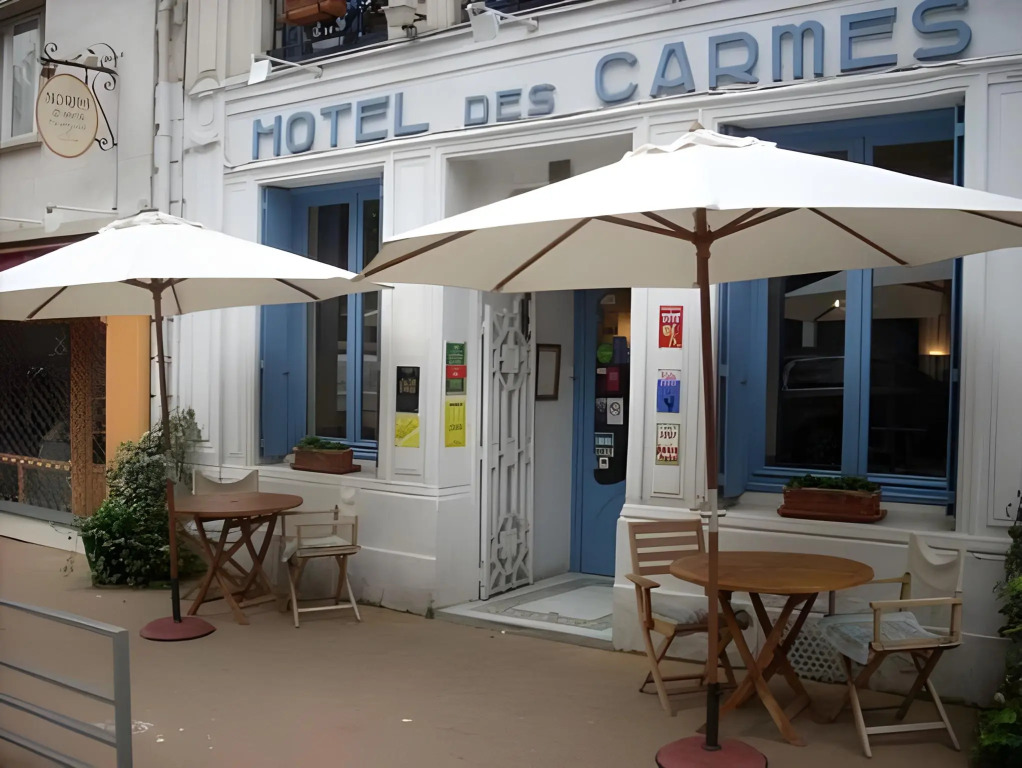 Les Carmes