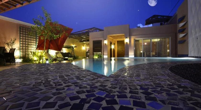 Goot Resorts
