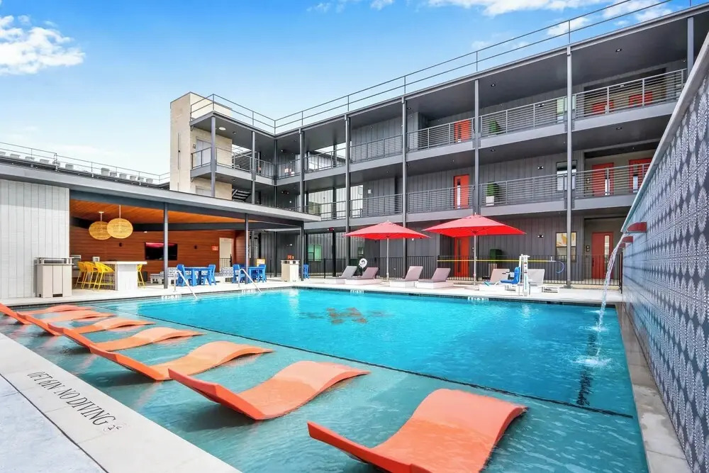 Pure Texas Poolside Oasis Steps to Entertainment