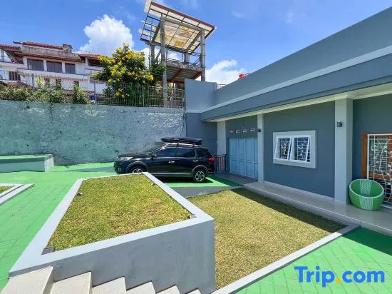 4 BR Villa Casa De Valley View Lembang with Billiard, Karaoke & Mountain View