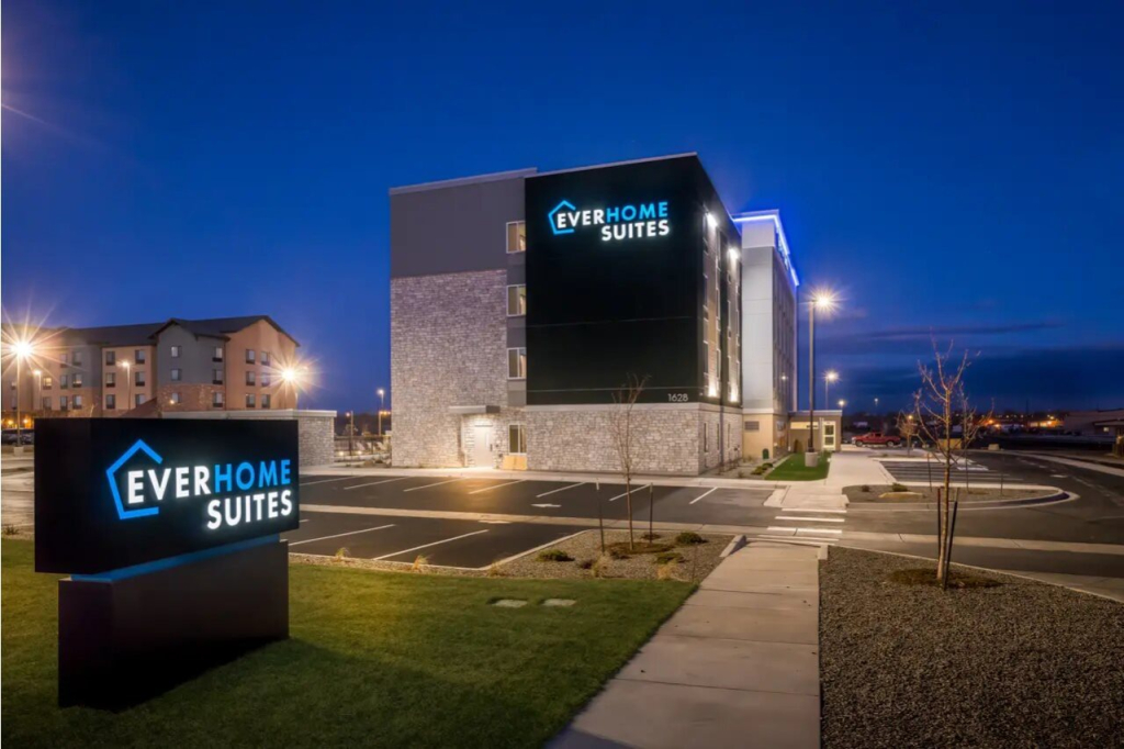 Everhome Suites Cheyenne
