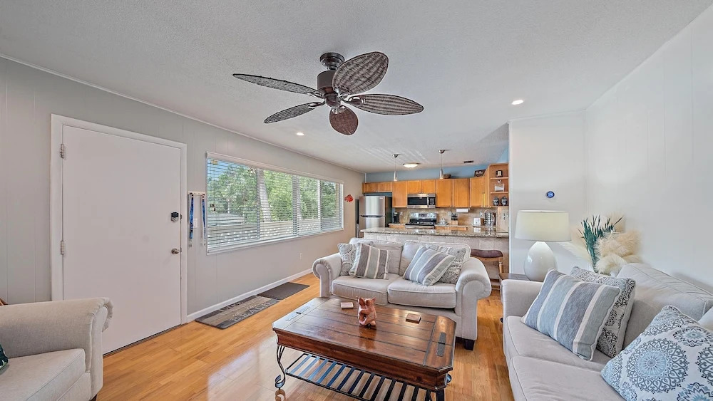 Siesta Sea Gem 2 Bedroom Condo by RedAwning