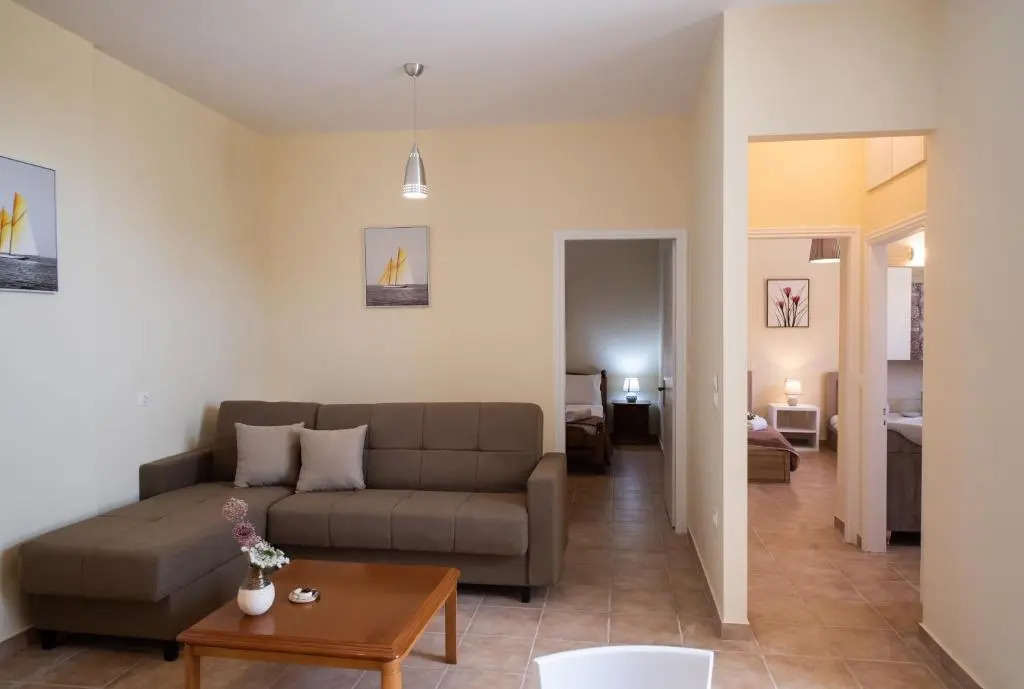 Modern Apartment 15 mins from the town of Lefkas