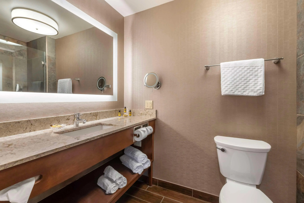 Best Western Plus Superior Inn & Suites