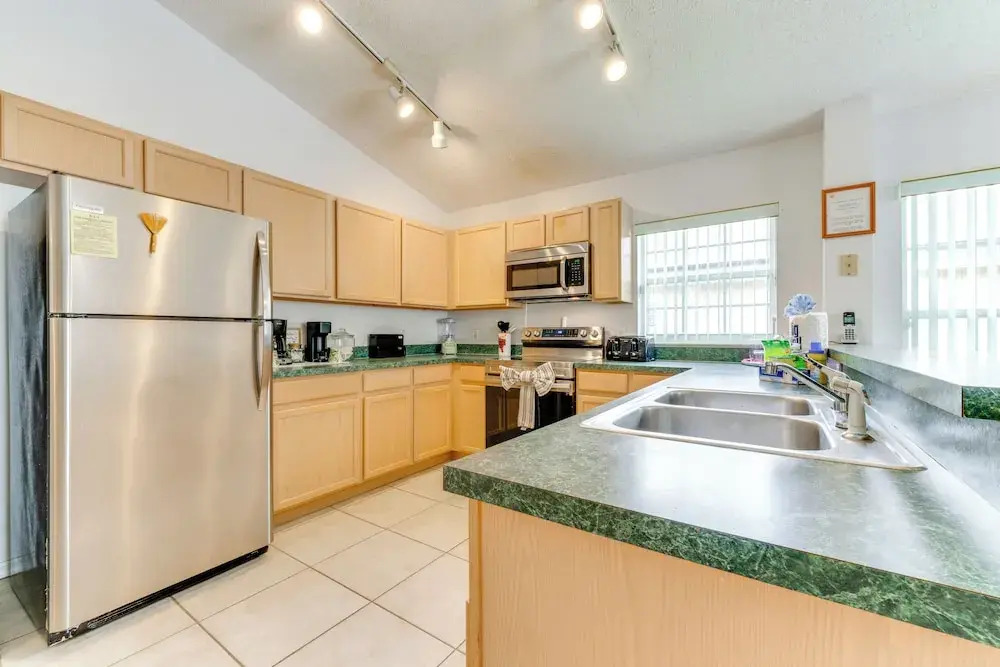 4 Mi to Disney: Home w/ Pool Table, Outdoor Oasis!