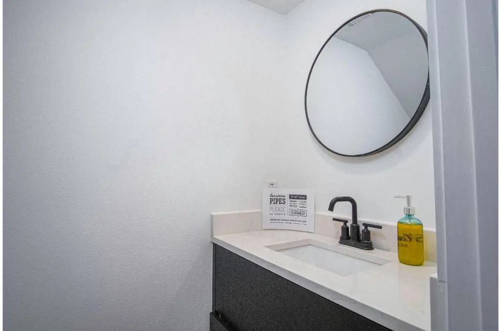 Amazing 3BR 2BA Only 5 Mins From Downtown