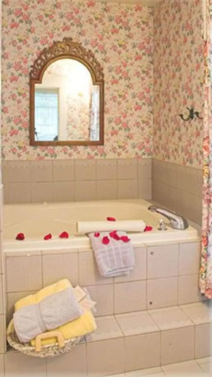 White Lace Inn