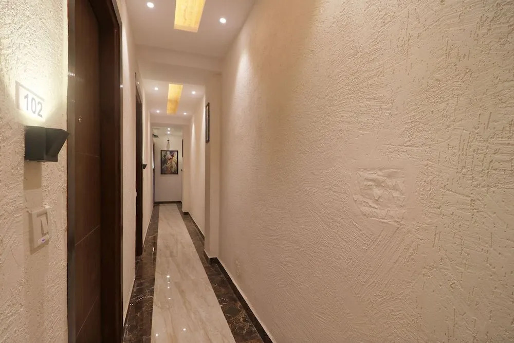 OYO 45940 Grand Imperial