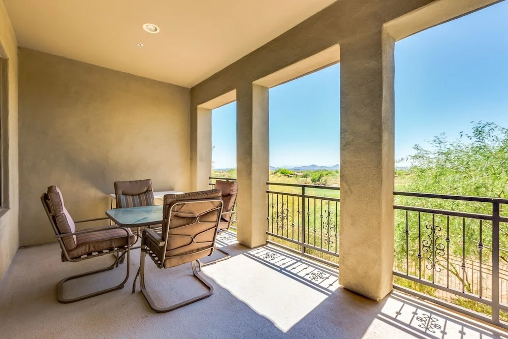 87th Street condo 20750 - 3 Br condo by RedAwning