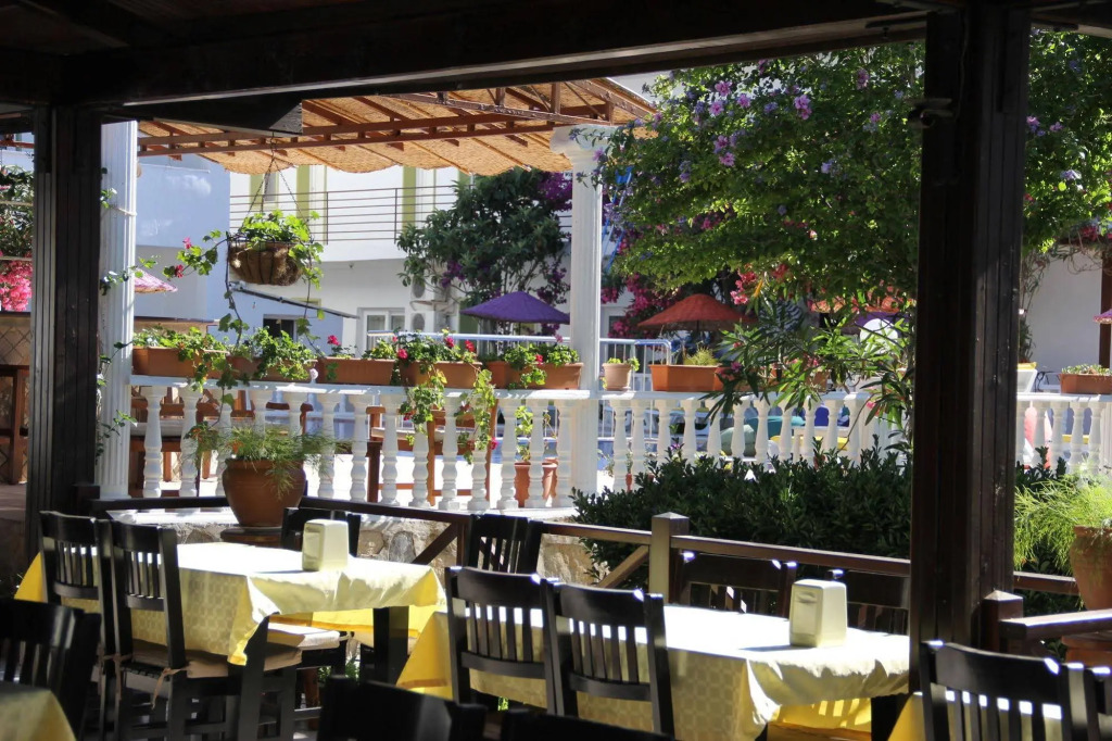 Yilmaz Hotel