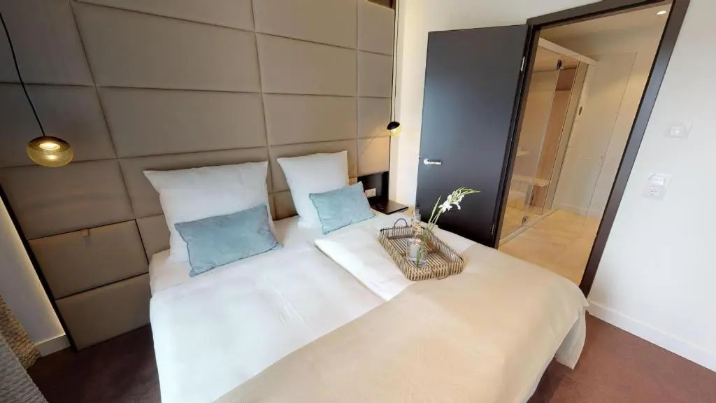 White Pearl Apartment 3.01