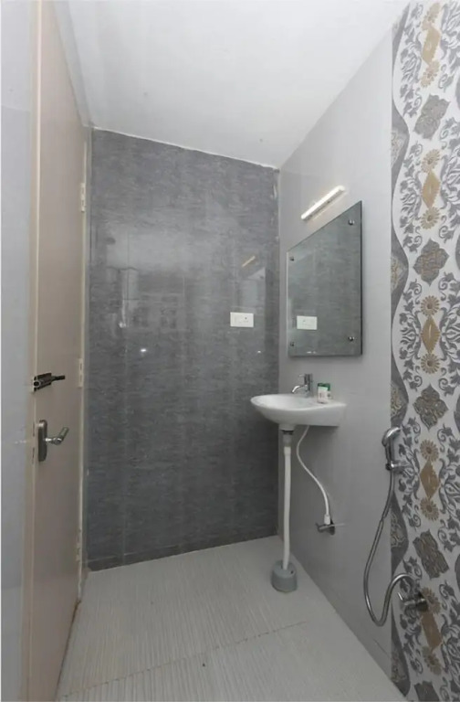 OYO Homes 063 Bakiee Road