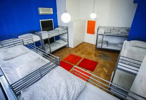 CoolTour Hostel