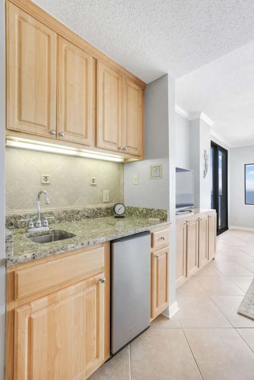 Four Seasons 502-e Fishing Pier Newly Remodeled 3 Bedrooms