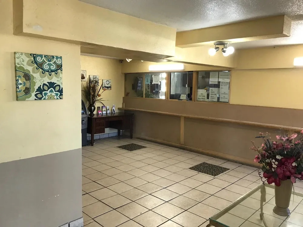 Economy Inn