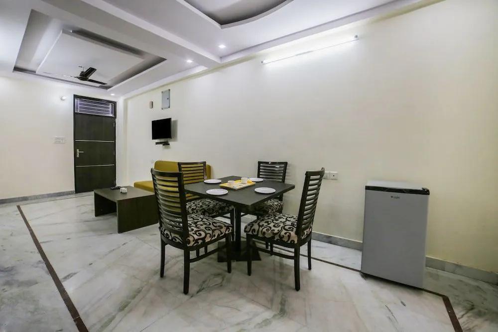 OYO Home 16420 Cosy 2BHK