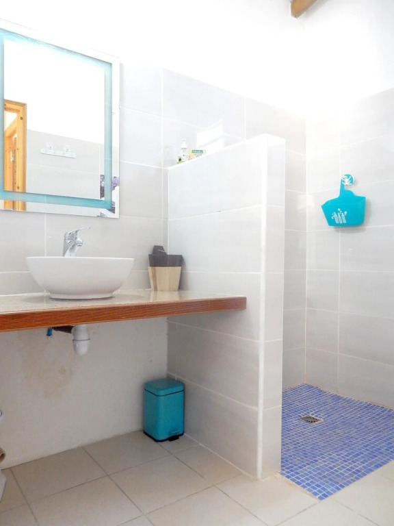 House With 2 Bedrooms in Deshaies, With Wonderful sea View, Enclosed G