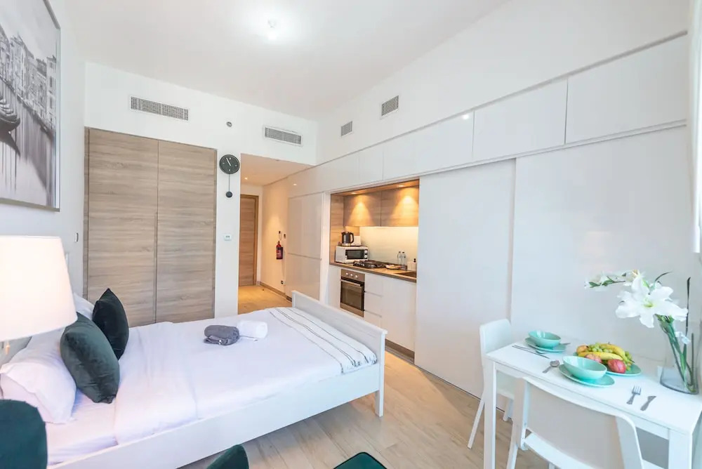 Marina view Spacious studio Newly decorated Dubai Apartments