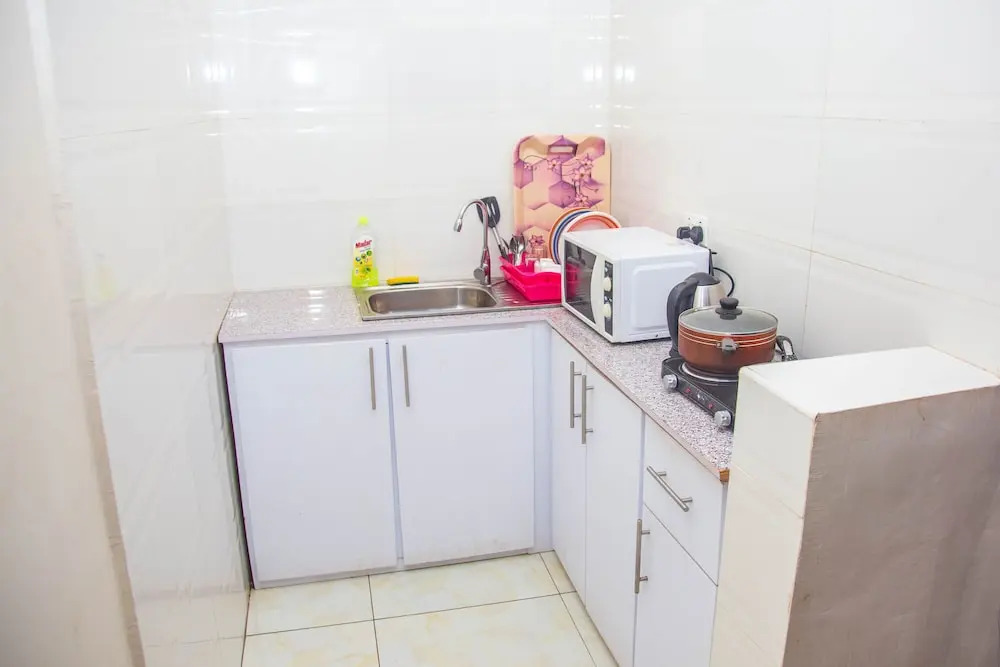 Earls Court Spintex Apartment