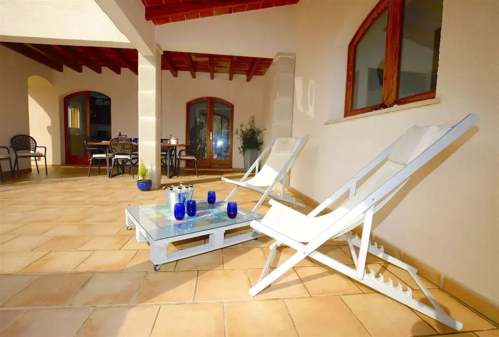 Villa Es Trenc Mallorca - Bauhausvilla mit 21m Privatpool am Es Trenc Naturstrand