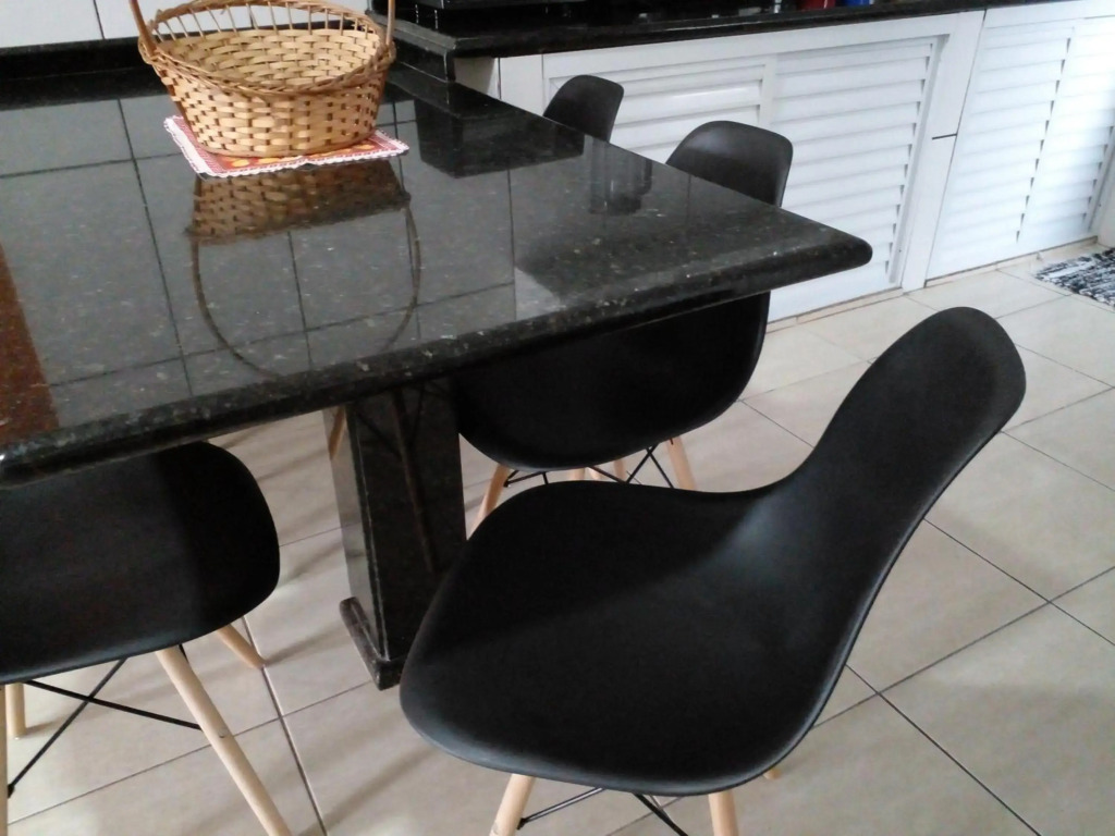 Casa confortável com churrasqueira, wifi e ar condicionado
