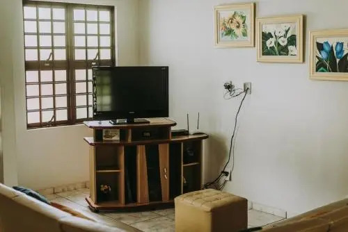 Casa Temporada em Frente ao Lago - Escarpas do Lago - Capitólio