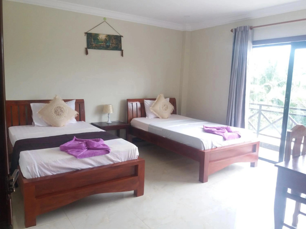 Blue Diamond Hostel
