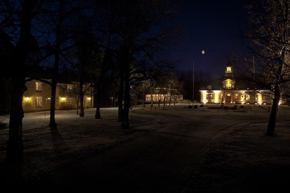 Hotel Hirvihaaran Kartano