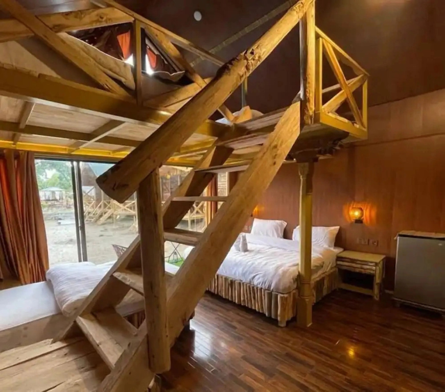 Ayash Resort