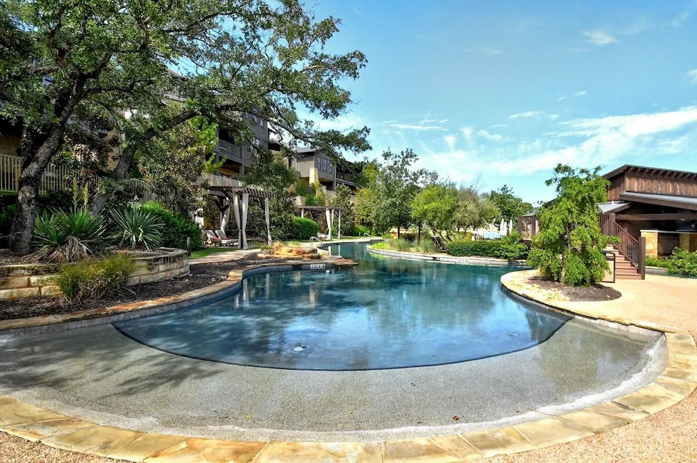 The Reserve at Lake Travis Cabin #4