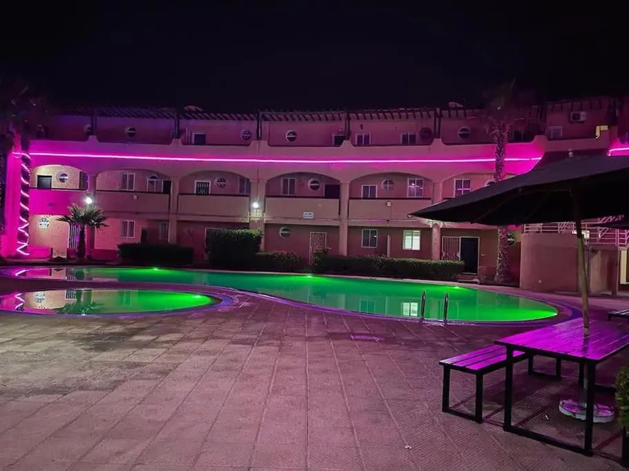 Bel appartement avec piscine à 2 min de la plage.