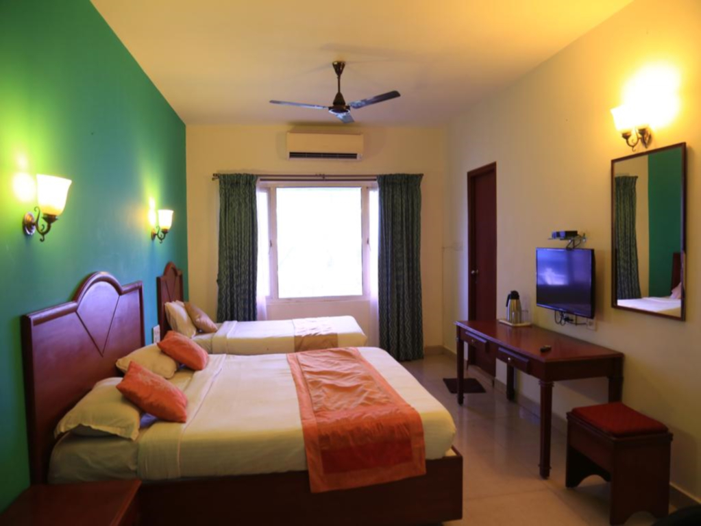 Goldmine Hotel - Koyambedu